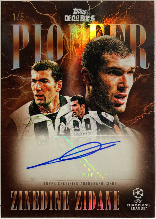 Zinedine Zidane 1/5 Autograph Pioneer Topps Decades 2024/25