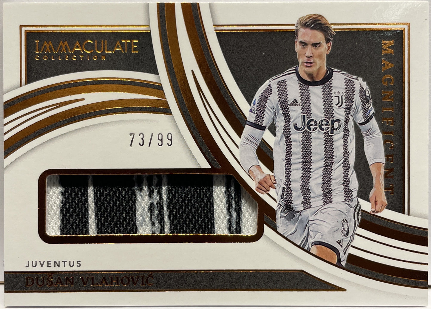 Dusan Vlahovic 73/99 Patch Magnificent Panini Immaculate 2022/23