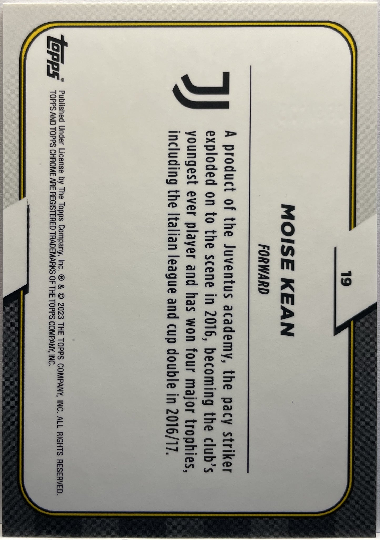 Moise Kean 75/125 Pink Topps Chrome Juventus 2022/23