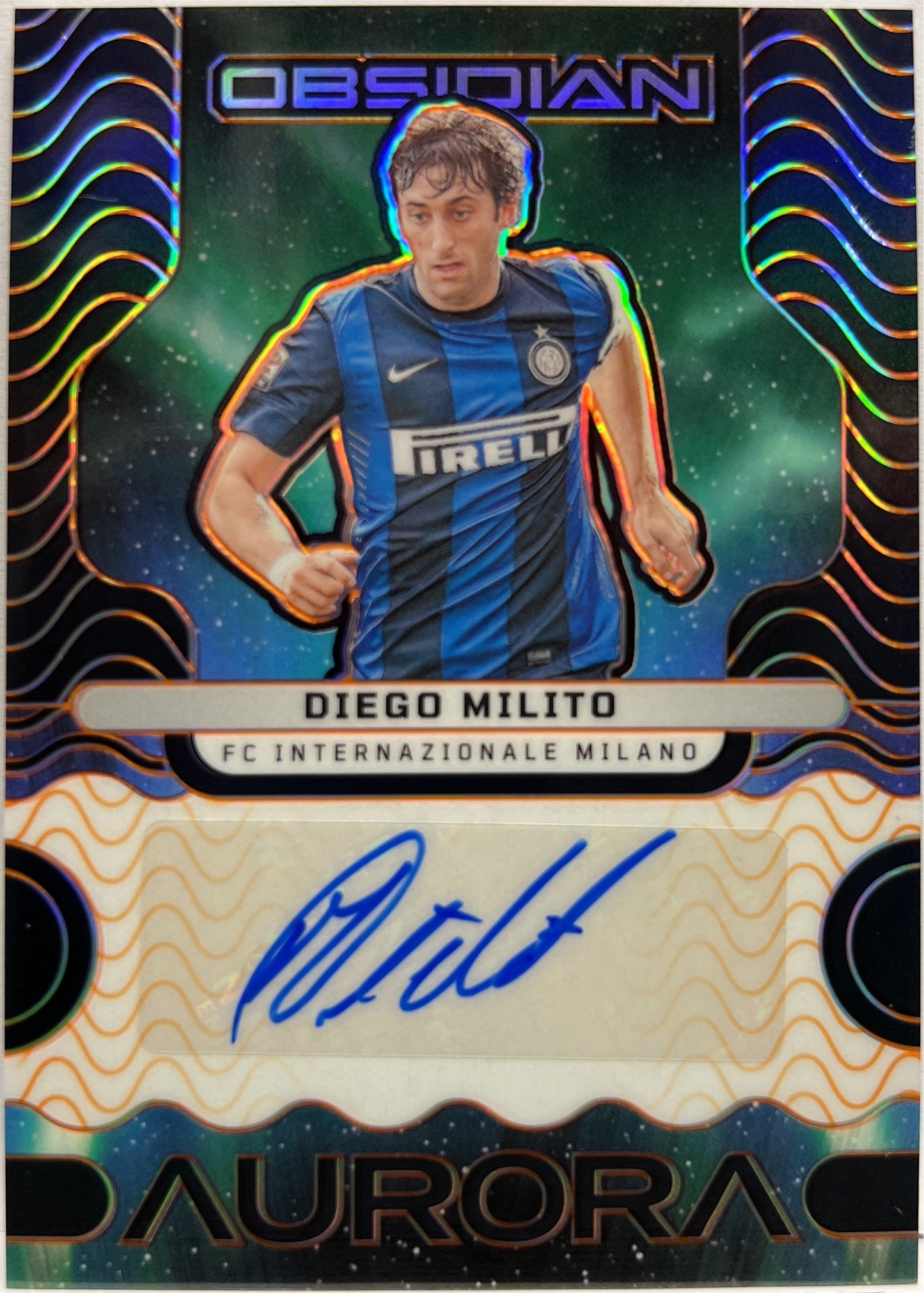 Diego Milito 86/99 Autograph Aurora Obsidian 2023/24
