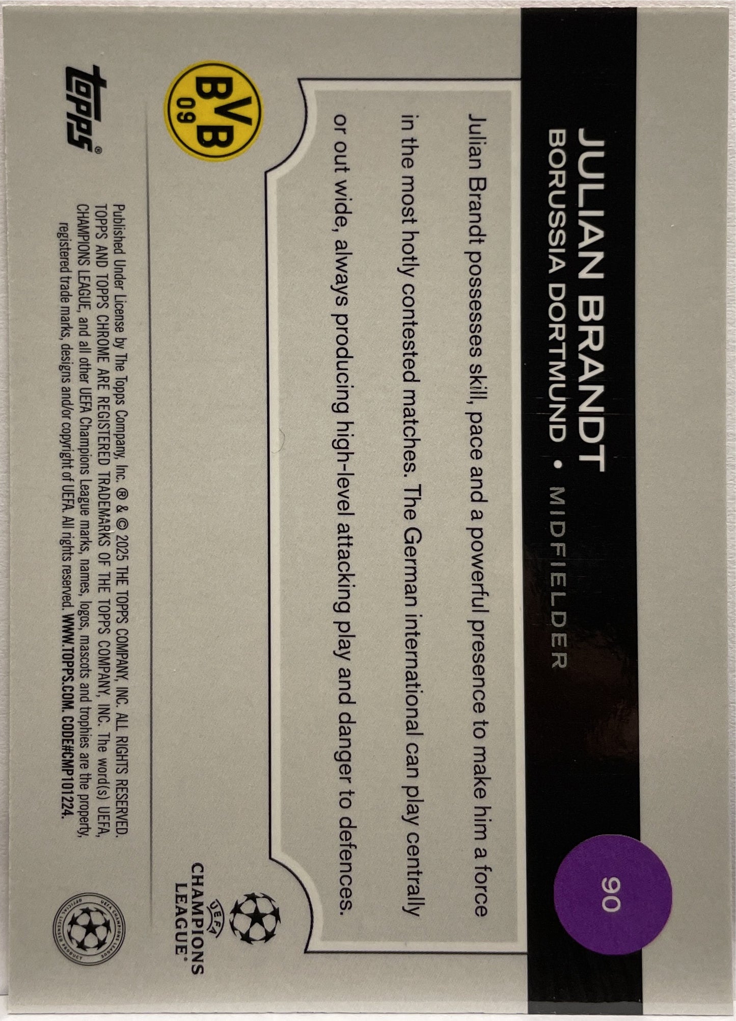 Julian Brandt 89/175 Pink RayWave Topps Chrome UCC 2024/25