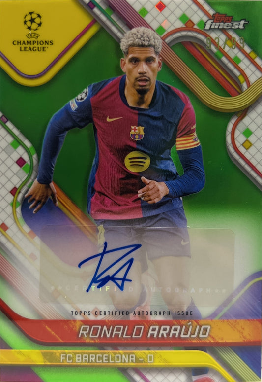 Ronald Araujo 93/99 Autograph Neon Green Topps Finest UCC 2024/25