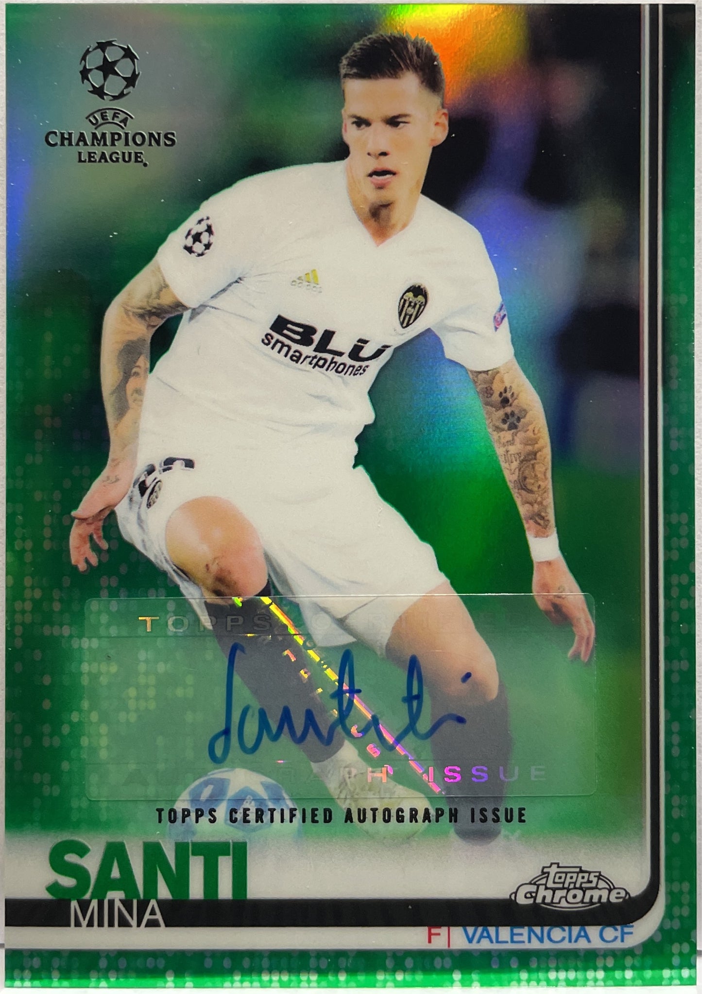 Santi Mina 66/99 Autograph Green Topps Chrome UCL 2018/19