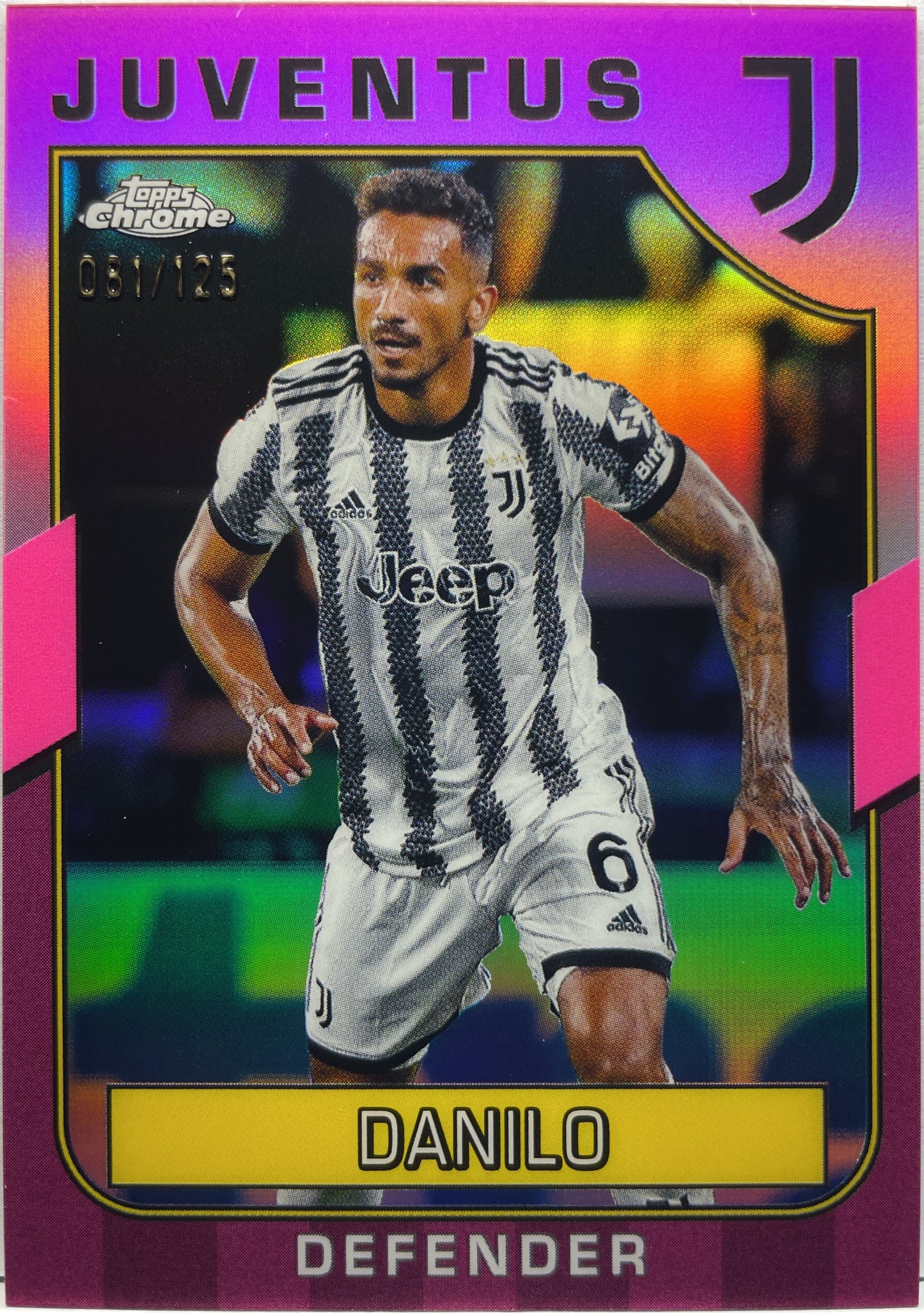 Danilo 81/125 Pink Topps Chrome Juventus 2022/23