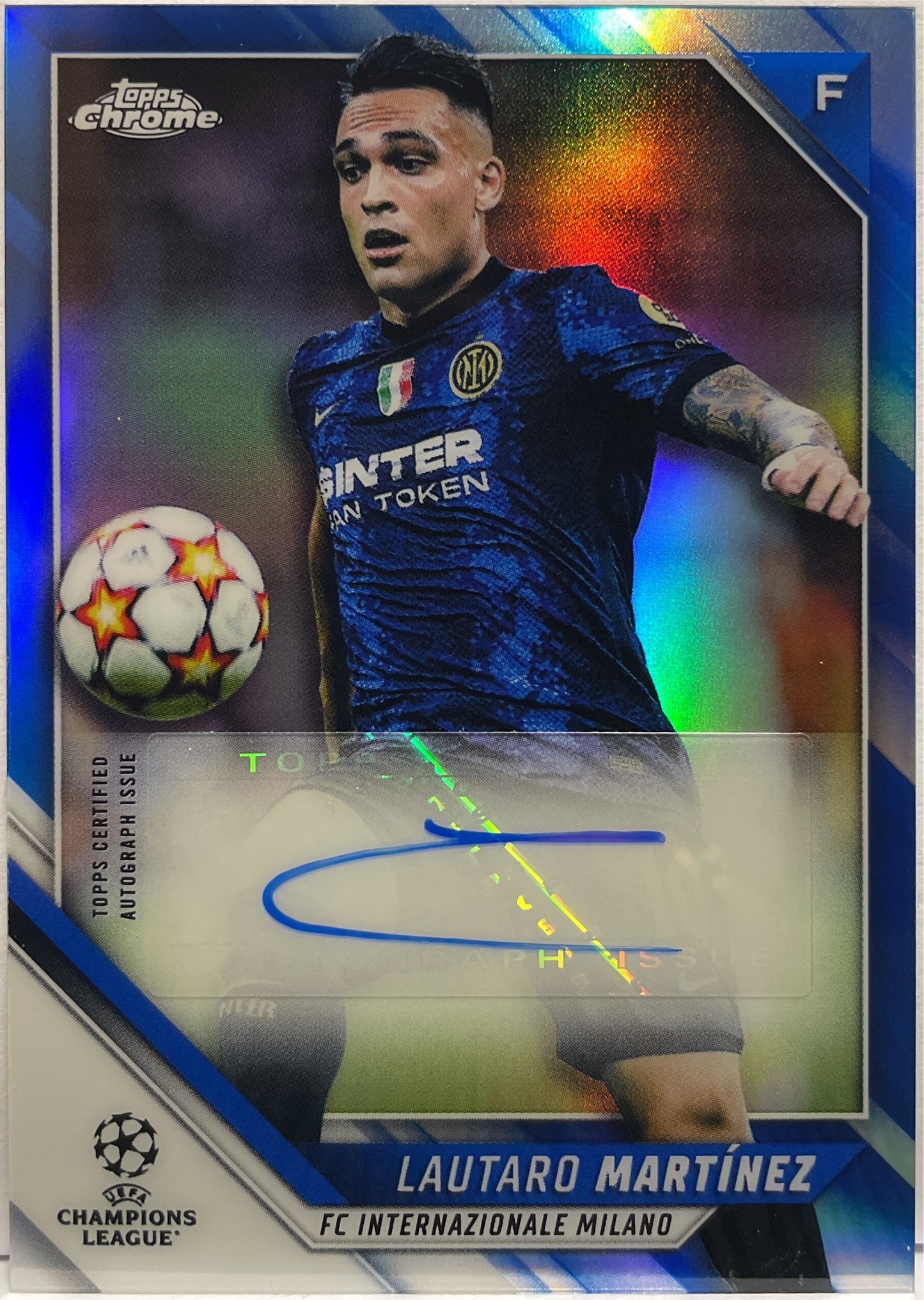 Lautaro Martinez 44/150 Autograph Blue Topps Finest UCL 2021/22