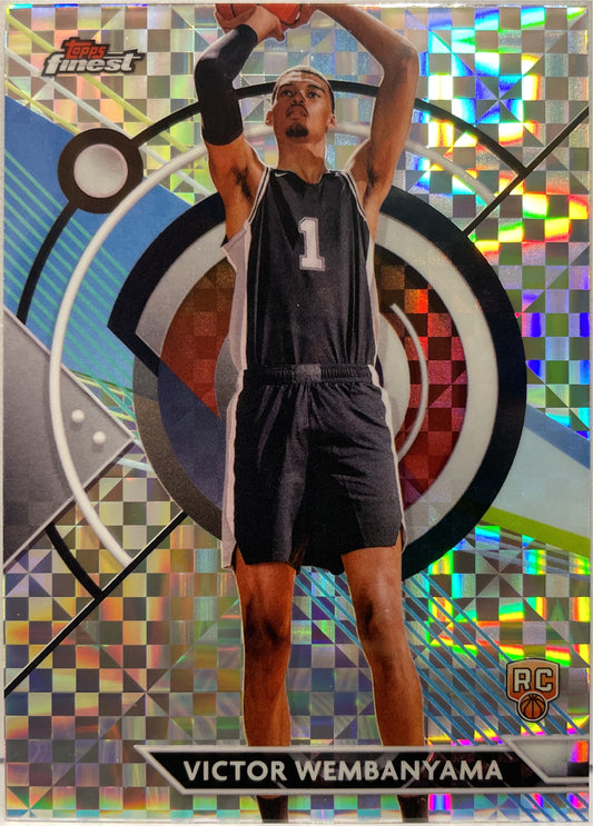 Victor Vembanyama Rookie Checkered x-Fractor Topps Finest NBA Basketball 2023/24