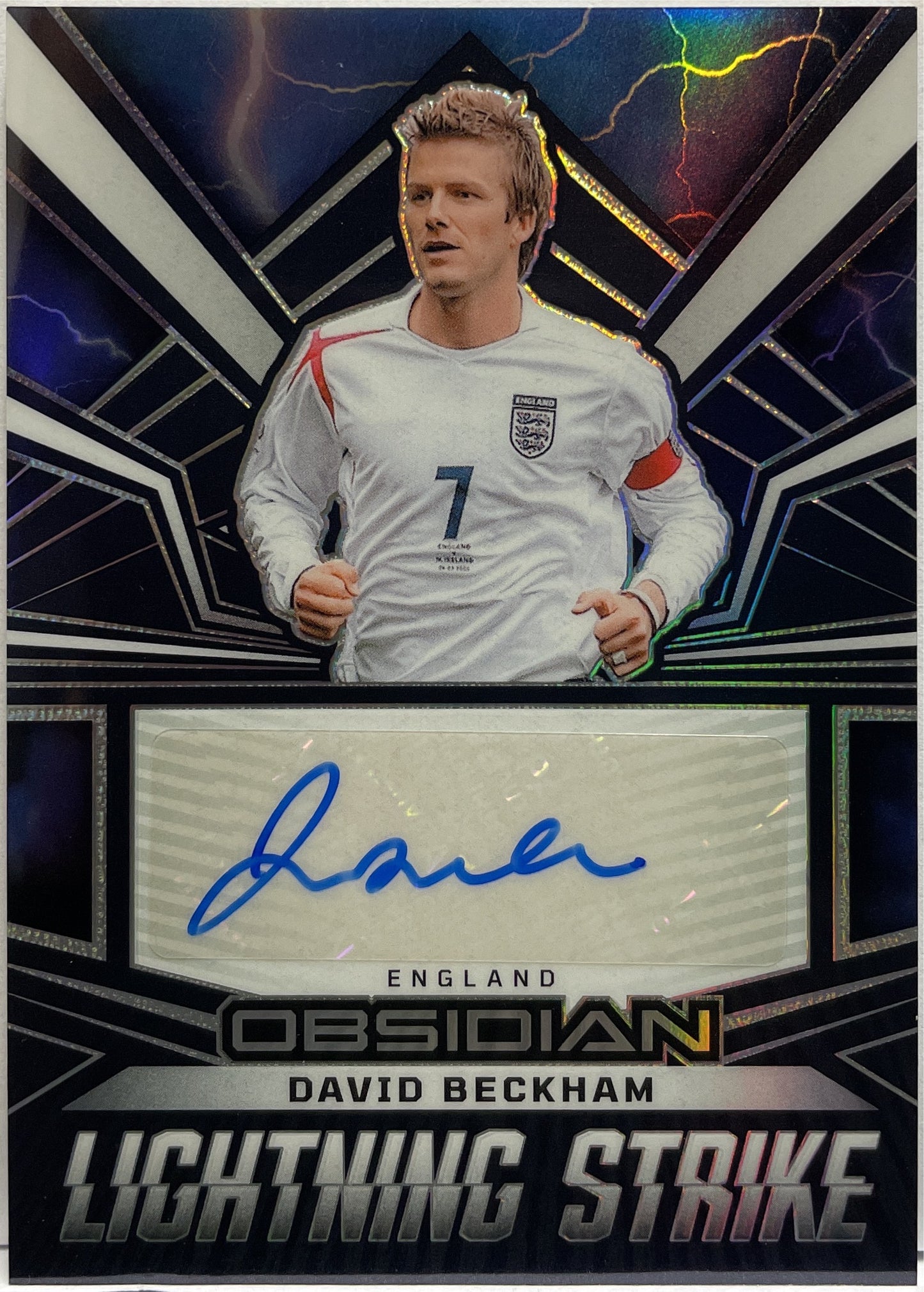 David Beckam 8/30 Autograph Lightning Strike Panini Obsidian 2023/24