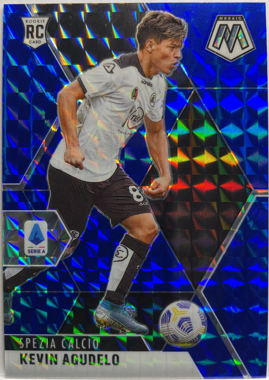 Kevin Agudelo 90/99 Rookie Blue Mosaic Serie A 2020/21