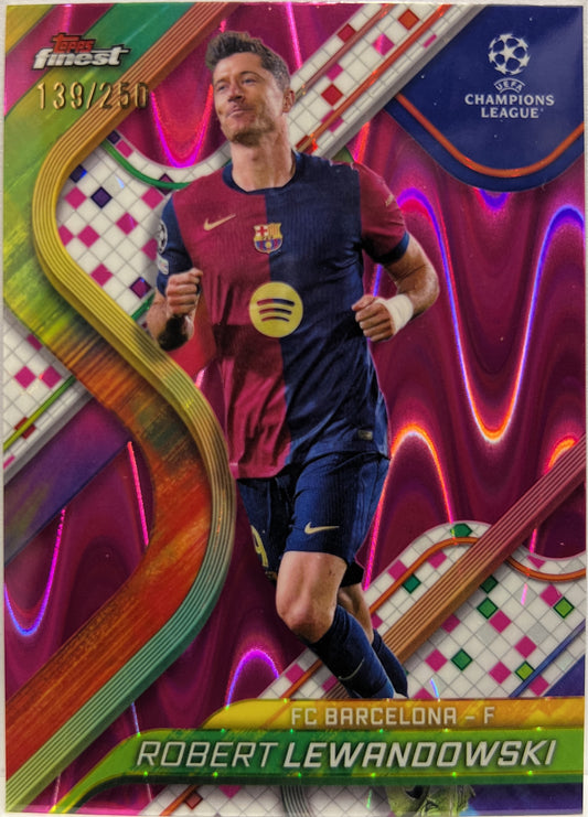 Robert Lewandovski 139/250 Pink Raywave Topps Finest UCC 2024/25