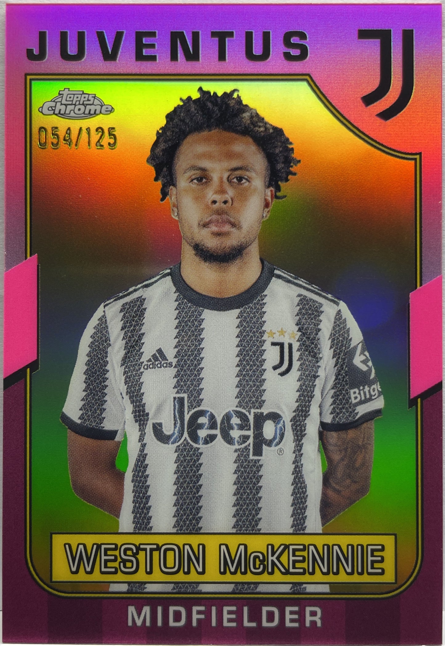 Weston McKennie 54/125 Pink Topps Chrome Juventus 2022/23