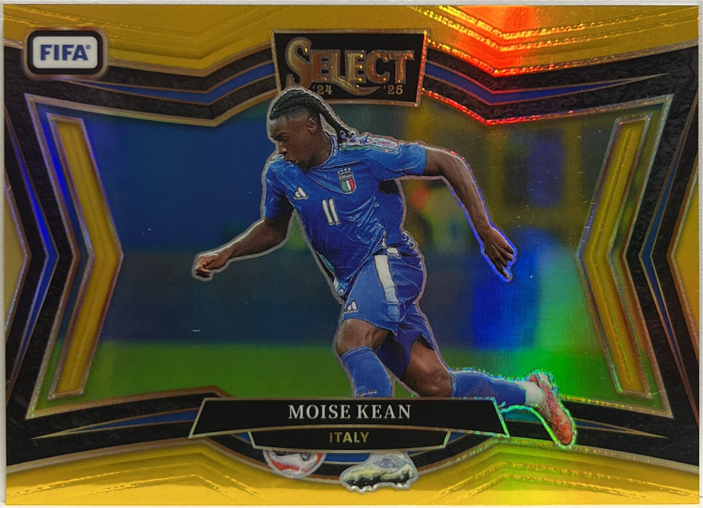 Moise Kean 9/10 Field Level Gold Select Fifa 2024/25