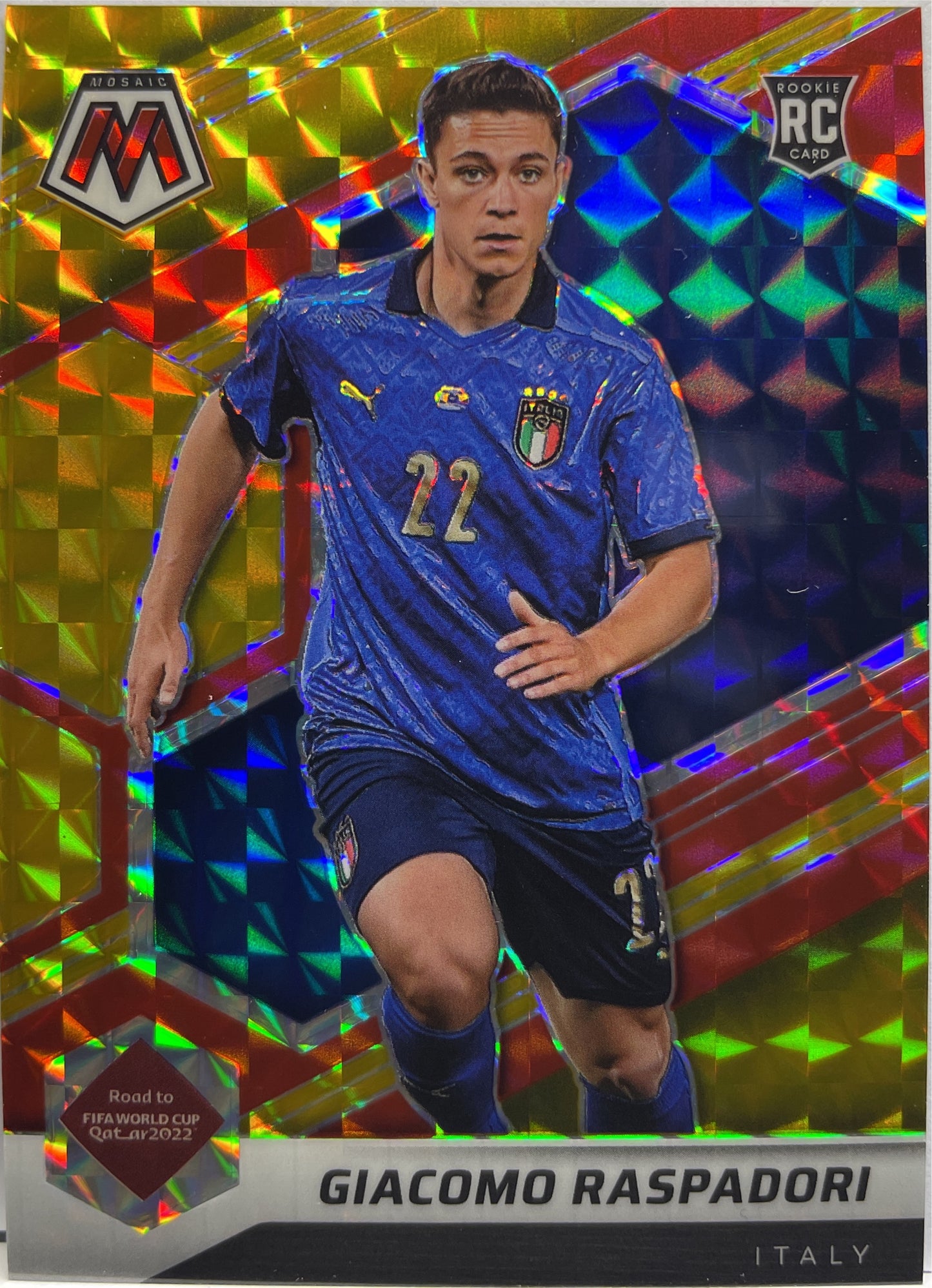 Giacomo Raspadori 3/88 Rookie Red/Gold Choice Mosaic Road To Qatar 2021/22