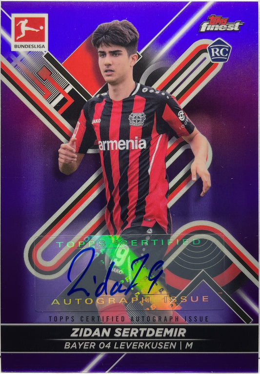 Zidan Sertdemir 77/99 Rookie Autograph Purple Topps Finest Bundesliga 2021/22