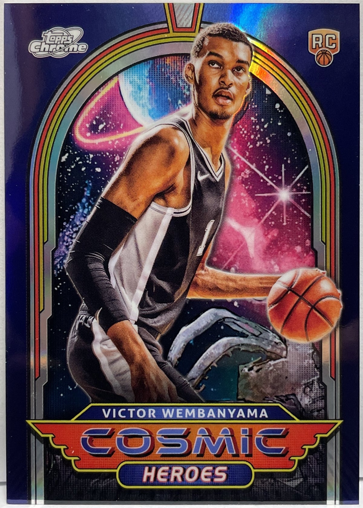Victor Vembanyama ROokie Cosmic Heroes Topps Chrome NBA Basketball 2023/24