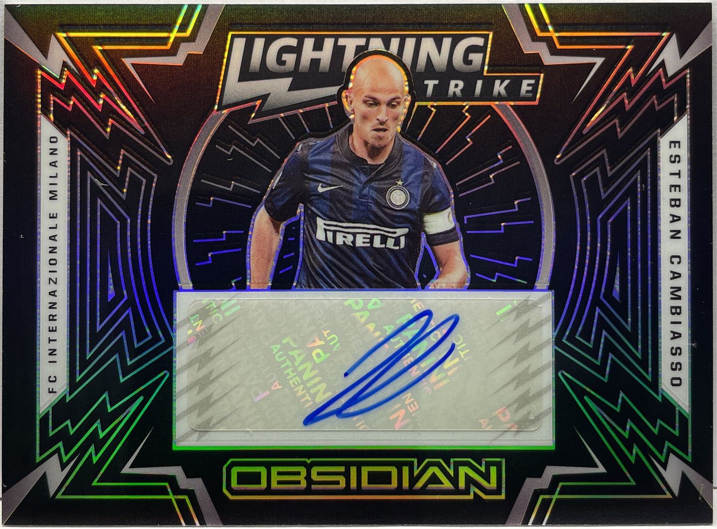 Esteban Cambiasso 43/149 Autograph Lightning Strike Obsidian 2021/22