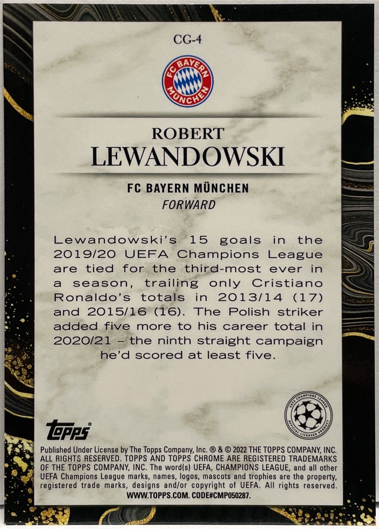 Robert Lewandowski Chasing Glory Gold Lava Topps Chrome UCL 2021/22