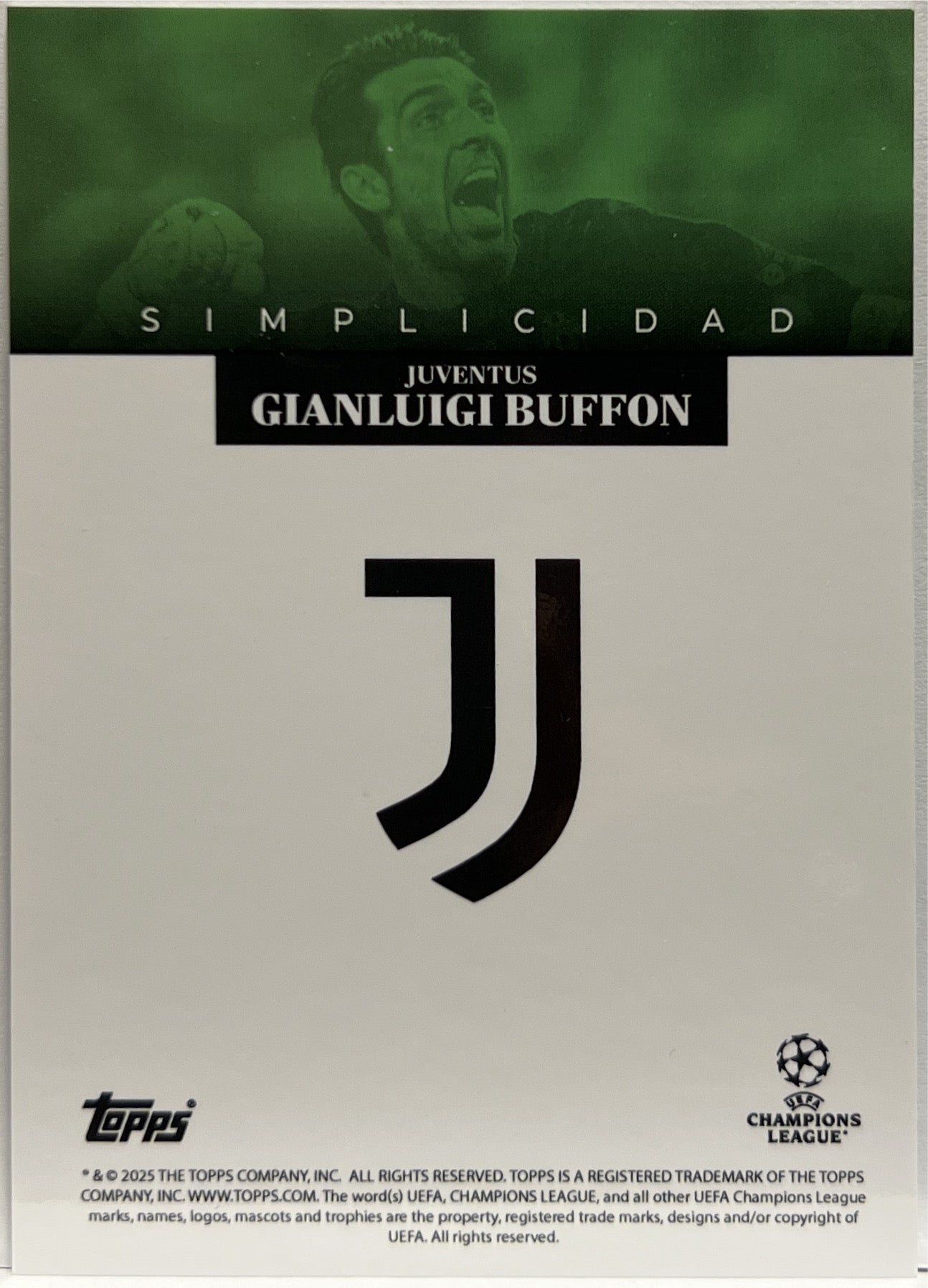 Gianluigi Buffon 40/99 Leyendas Green Topps Simplicidad 2024/25