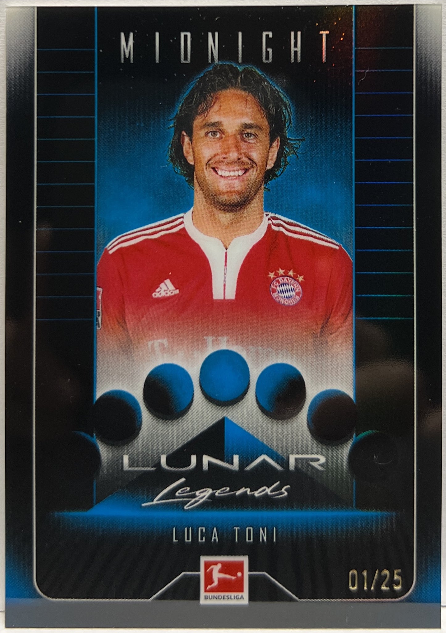 Luca Toni 1/25 Lunar Legends Topps Midnight Bundesliga 2023/24