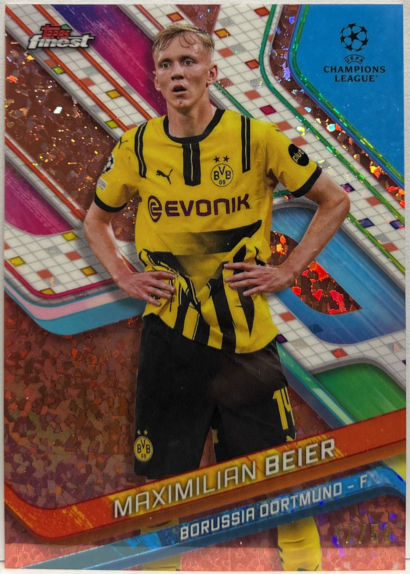 Maximilian Beier 17/50 Rose Gold Mini Diamond Topps Finest UCC 2024/25