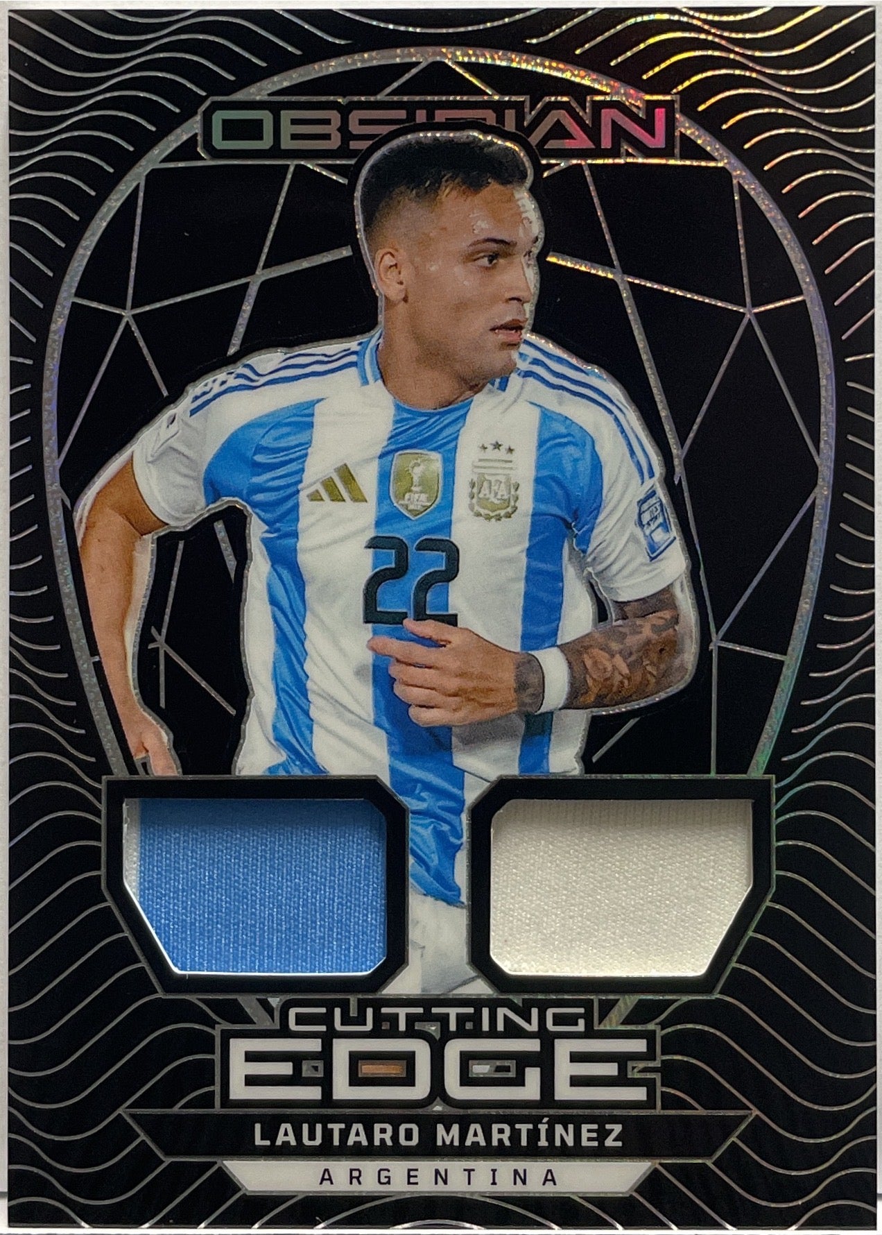 Lautaro Martinez 13/199 Patch Cutting Edge Panini Obsidian 2024/25