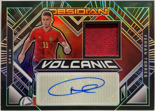 Ferran Torres 50/149 Patch Autograph Volcanic Obsidian 2021/22