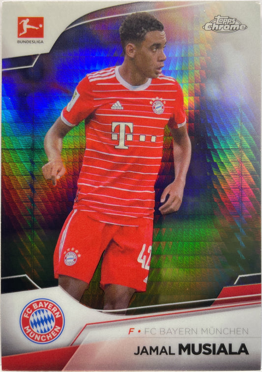 Jamal Musiala 32/230 Prism Refractor Topps Chrome Bundesliga 2022/23