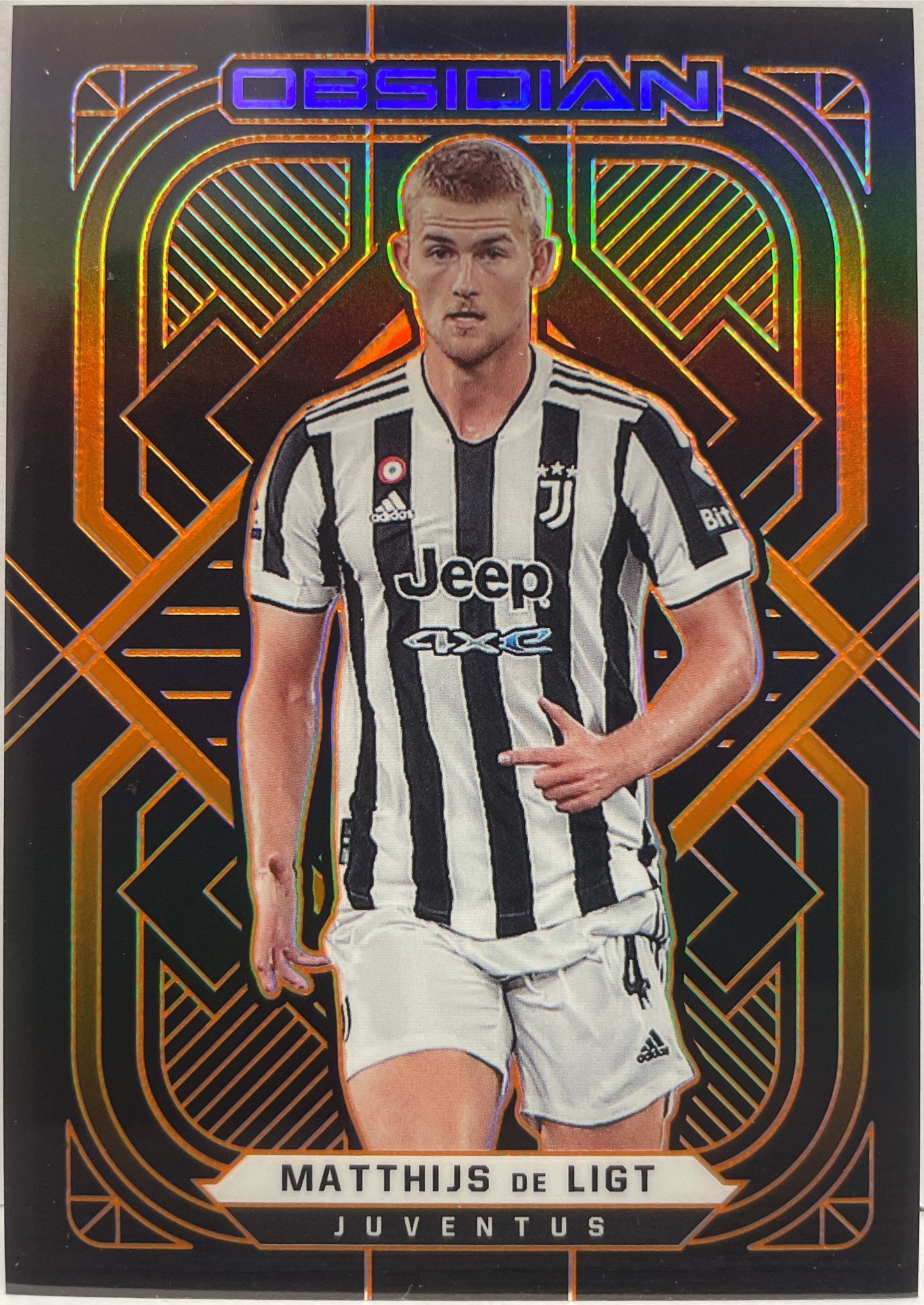 Matthijs De Ligt 12/25 Orange Obsidian 2021/22