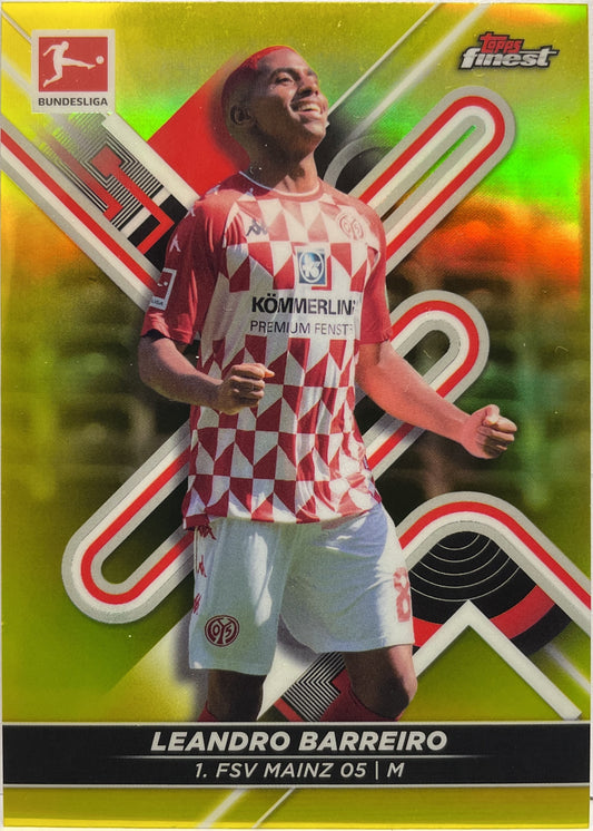Leandro Barreiro 1/350 Yellow Topps Finest Bundesliga 2021/22