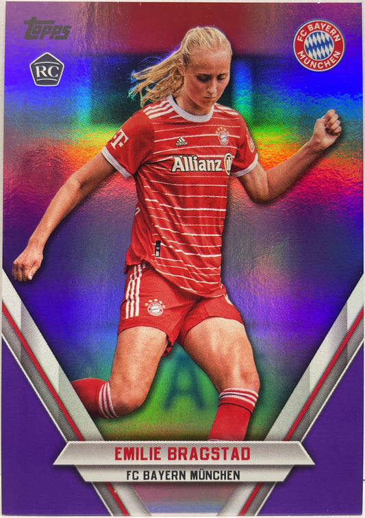 Emilie Bragstad 37/70 Rookie Purple Topps Team Set Bayern Munchen 2022/23