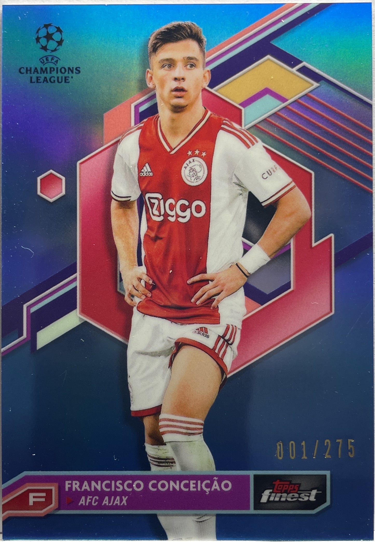 Francisco Conceicao 1/275 Sky Blue Topps Finest UCC 2022/23