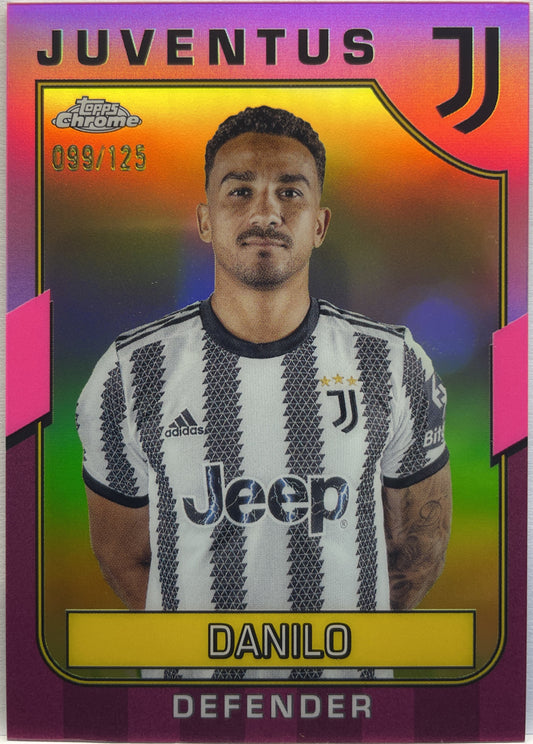 Danilo 99/125 Pink Topps Chrome Juventus 2022/23