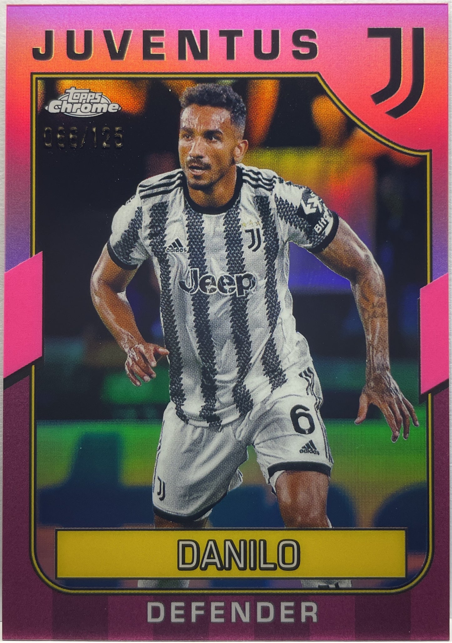 Danilo 66/125 Pink Topps Chrome Juventus 2022/23