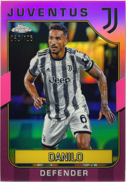 Danilo 63/125 Pink Topps Chrome Juventus 2022/23