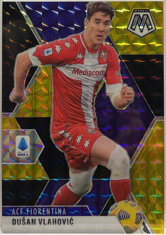 Dusan Vlahovic 8/8 Black & Gold Mosaic Serie A 2020/21