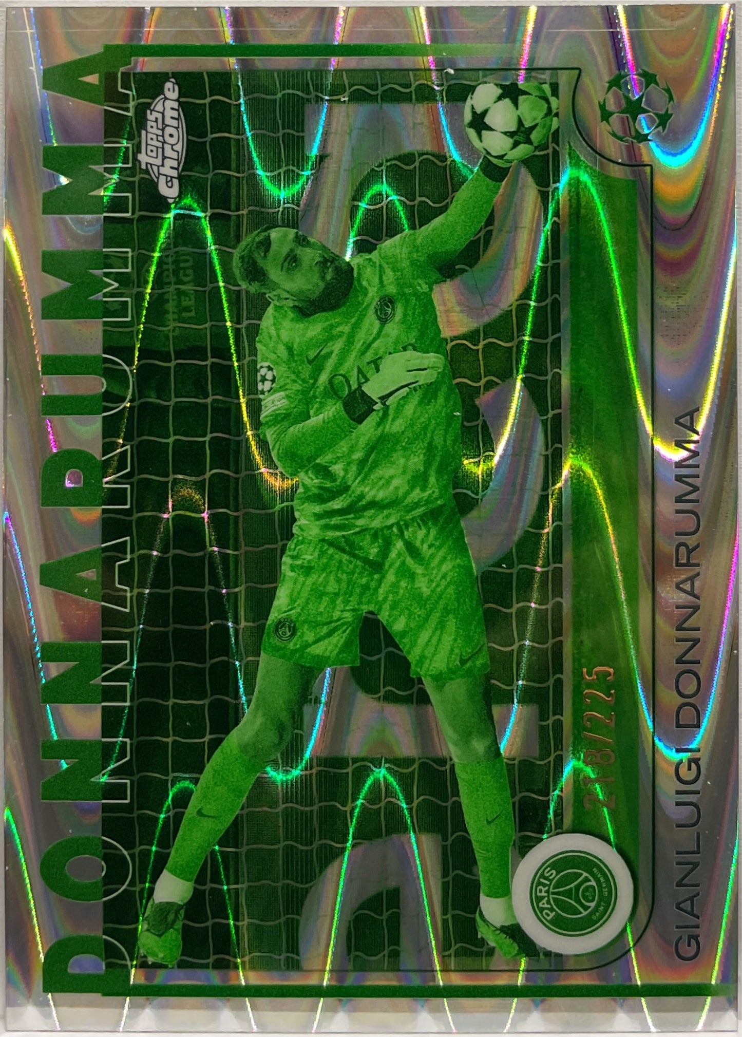 Gianluigi Donnarumma 218/225 Night Vision RayWave Topps Chrome UCC 2024/25