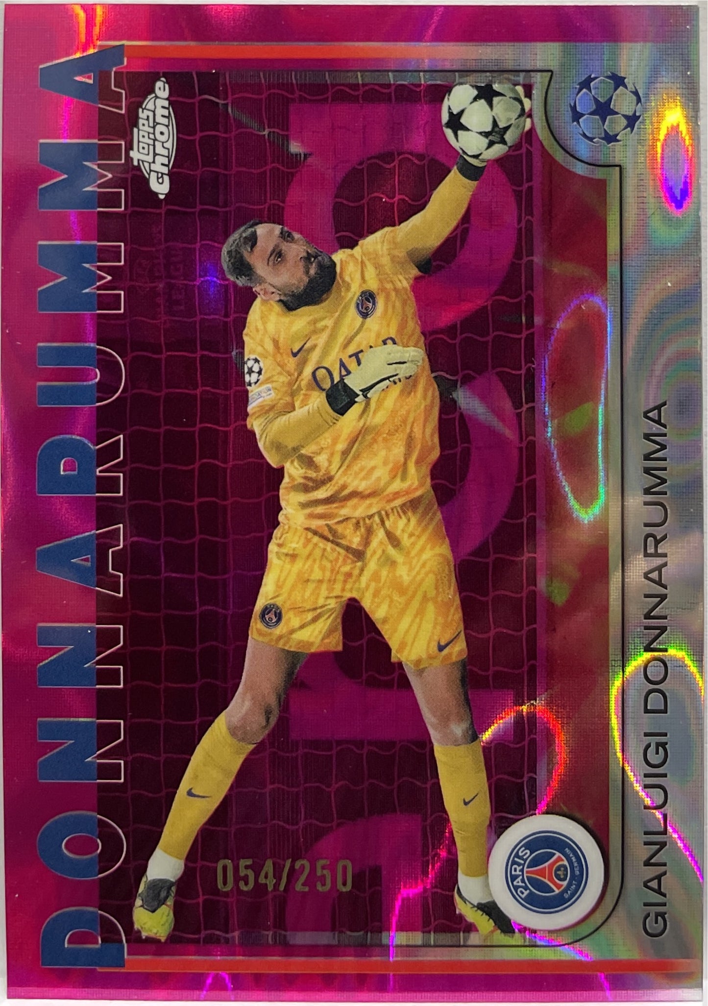 Gianluigi Donnarumma 54/250 Pink Lava Topps Chrome UCC 2024/25