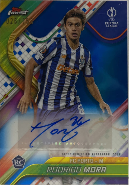 Rodrigo Mora 26/150 Rookie Autograph Blue Topps Finest UCC 2024/25