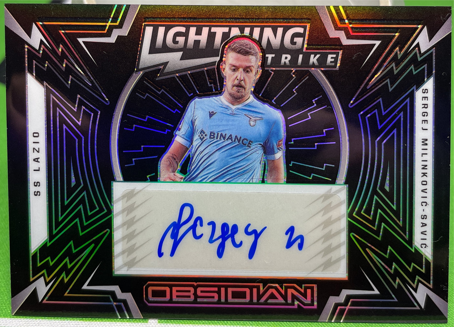 Sergej Milinkovic-Savic 76/149 Autograph Lightning Strike Obsidian 2021/22